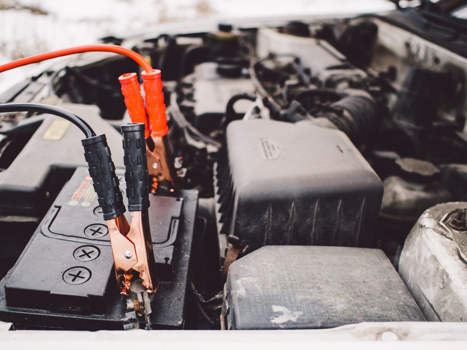 How to JumpStart a Dead Battery Vehicle Using Jumper Cables Safety